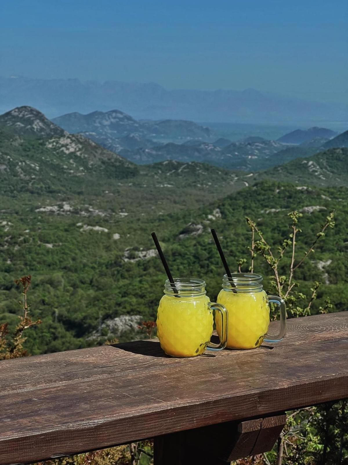 Camp Oaza,Lipa Hotel Cetinje Eksteriør billede