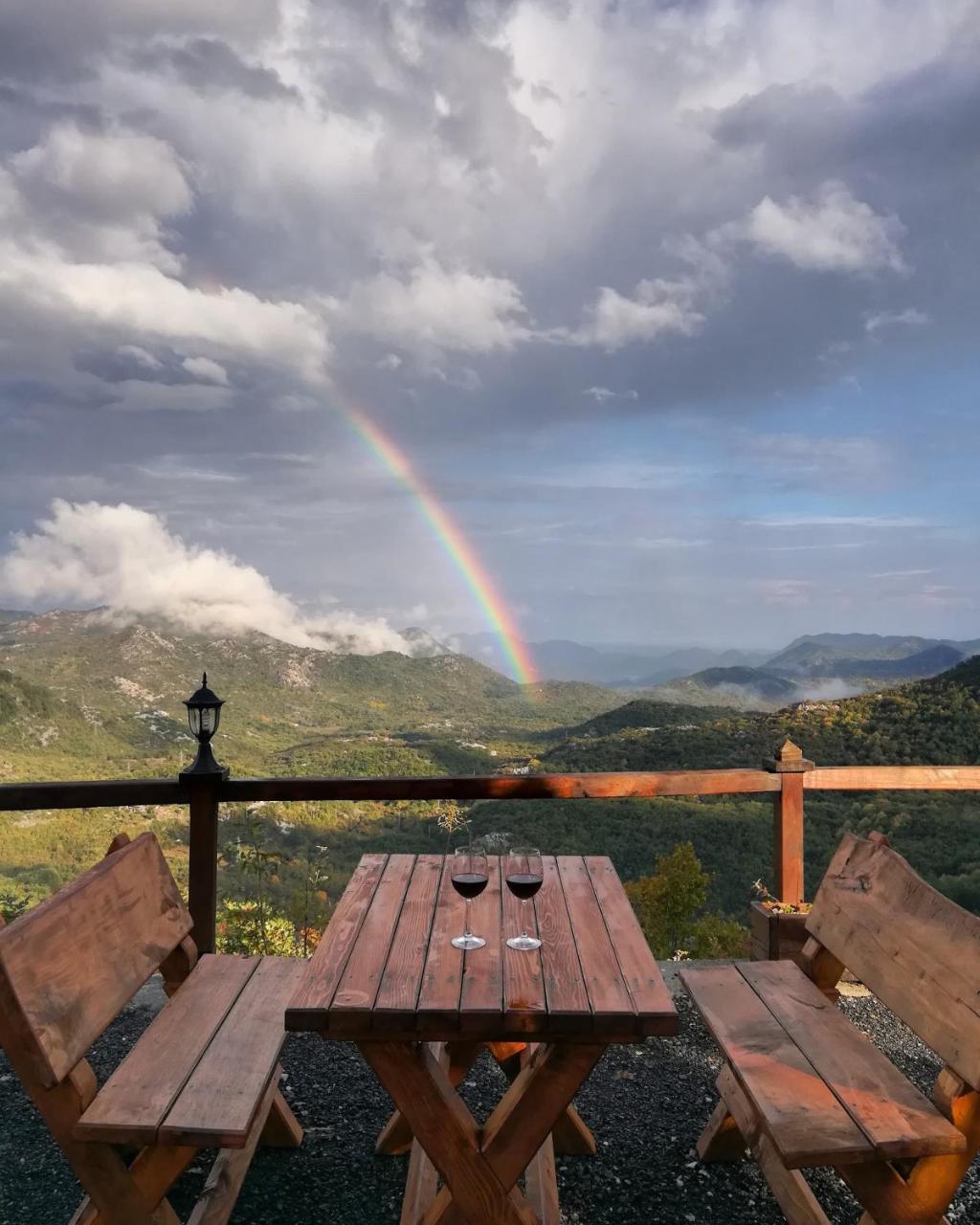 Camp Oaza,Lipa Hotel Cetinje Eksteriør billede